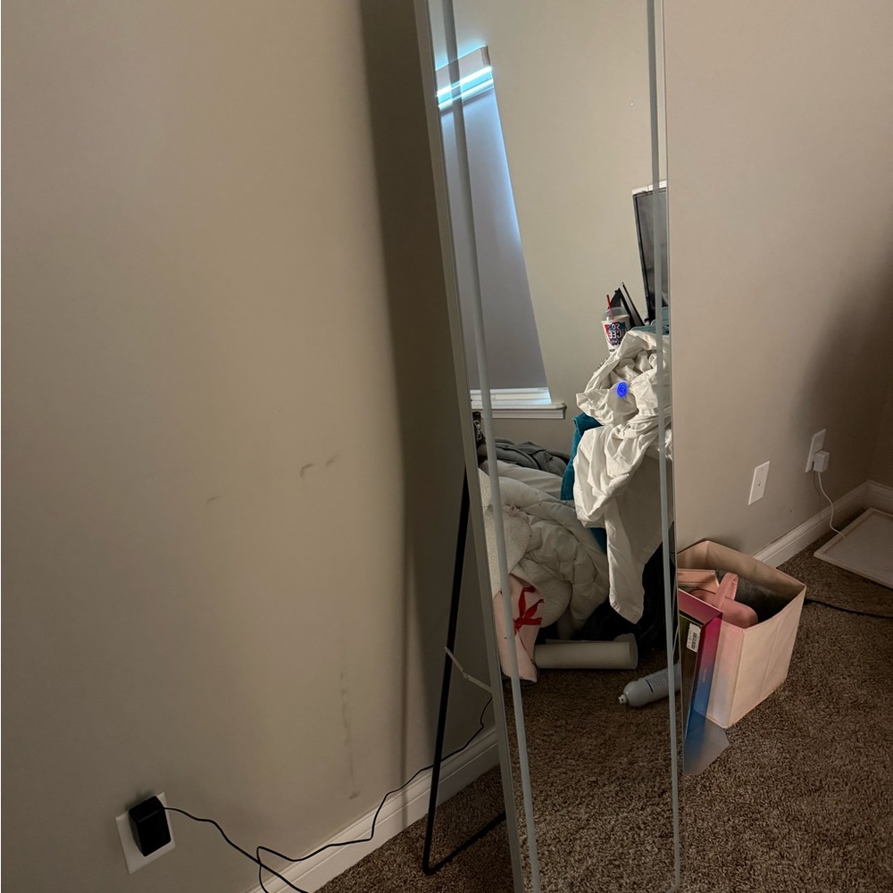 Amazon Full-Length LED Mirror - Picture 4 of 6